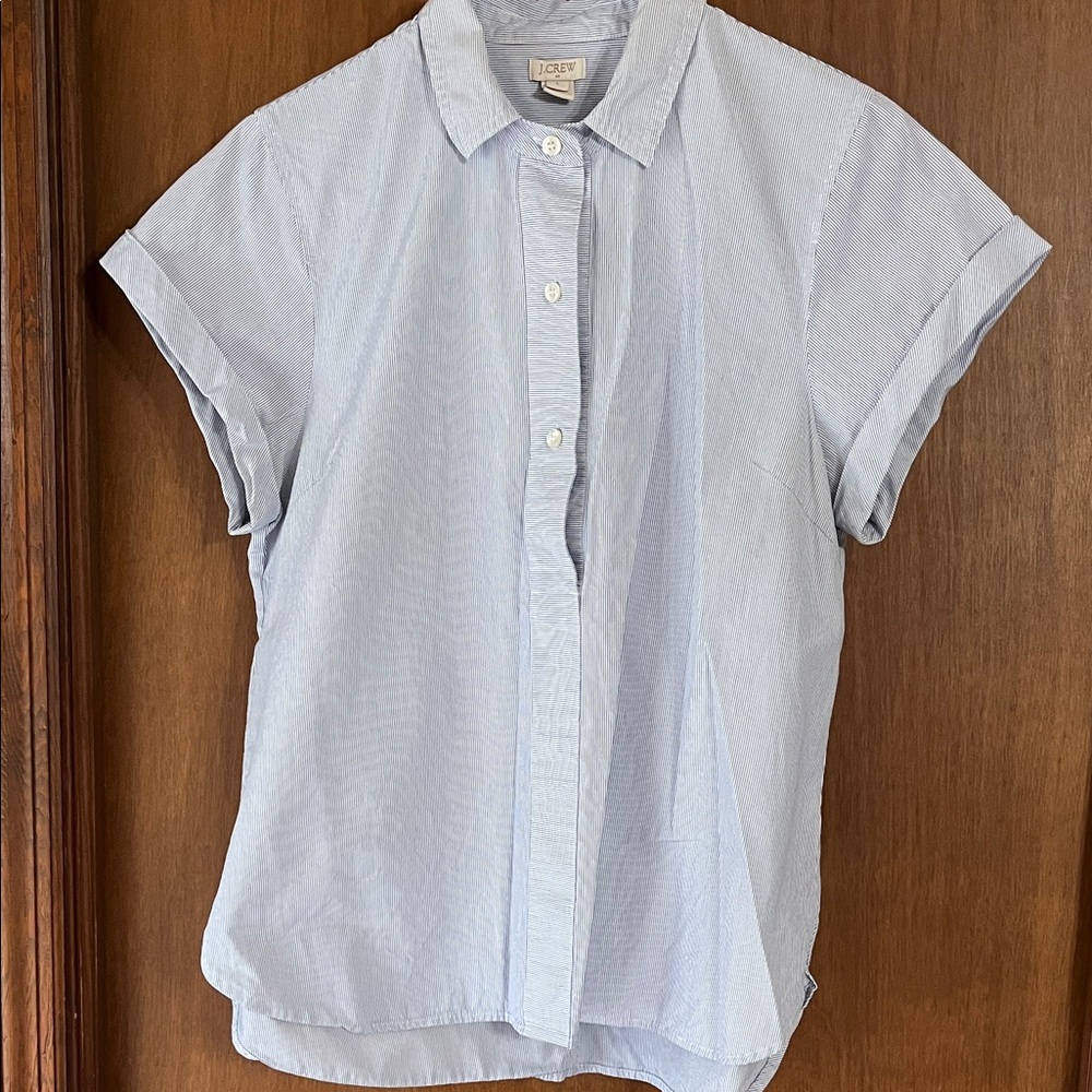 J. Crew Light Blue Short Sleeve Button-Front Shirt size large